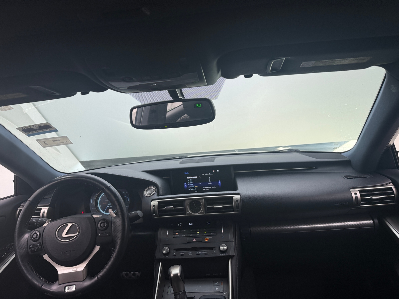 Thumbnail: 2015 Lexus IS - 2