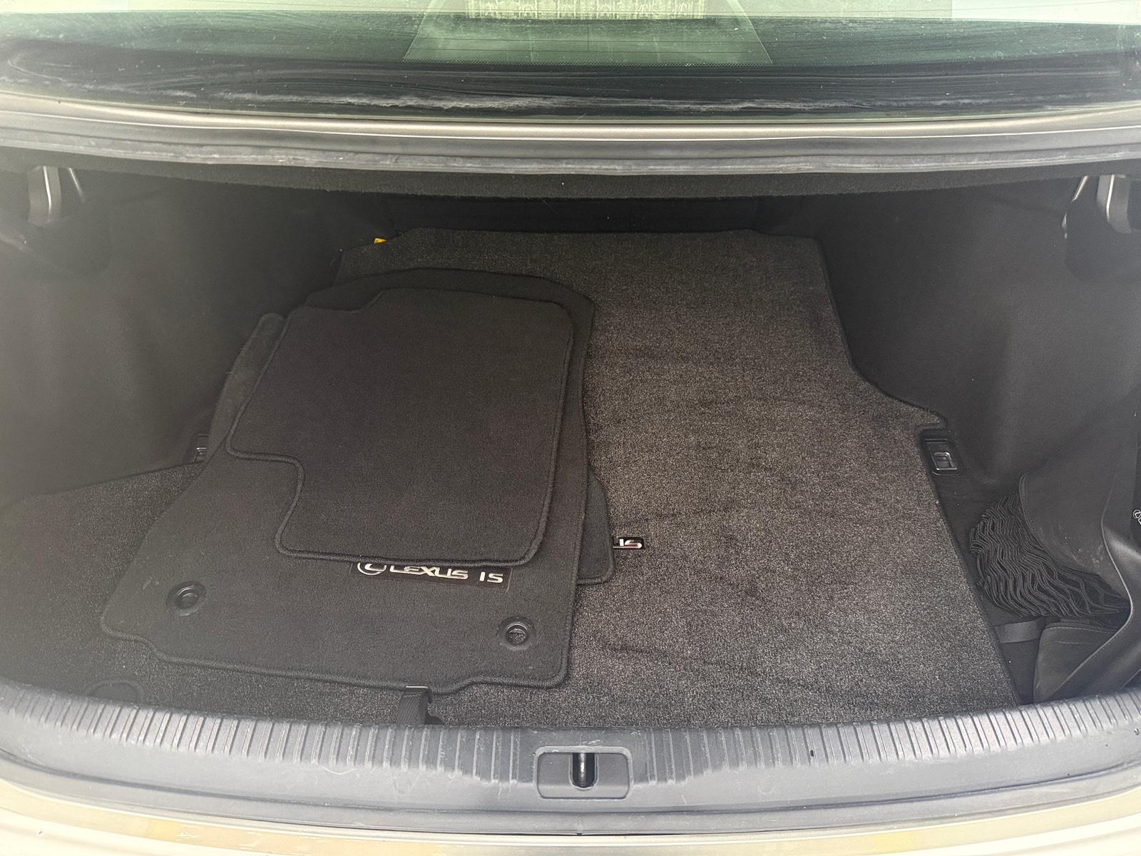 Thumbnail: 2015 Lexus IS - 6