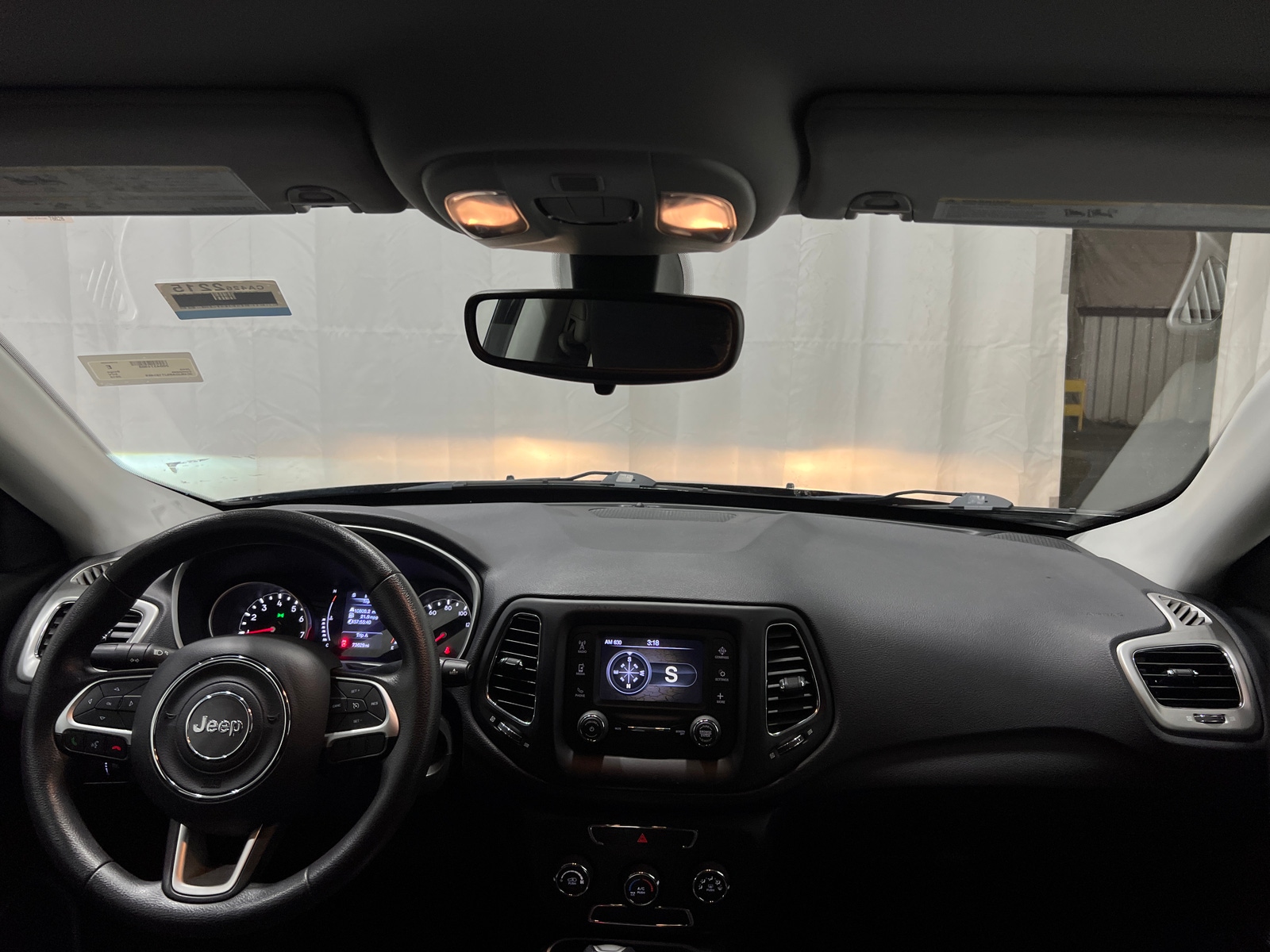 Thumbnail: 2018 Jeep Compass - 3