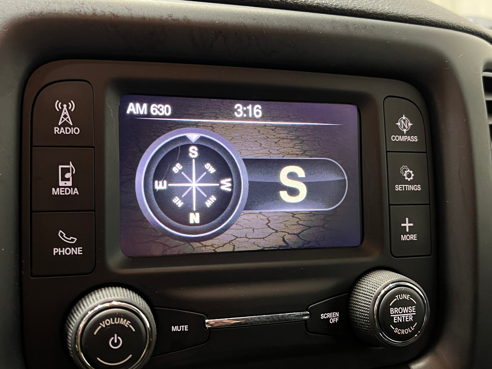 Thumbnail: 2018 Jeep Compass - 4