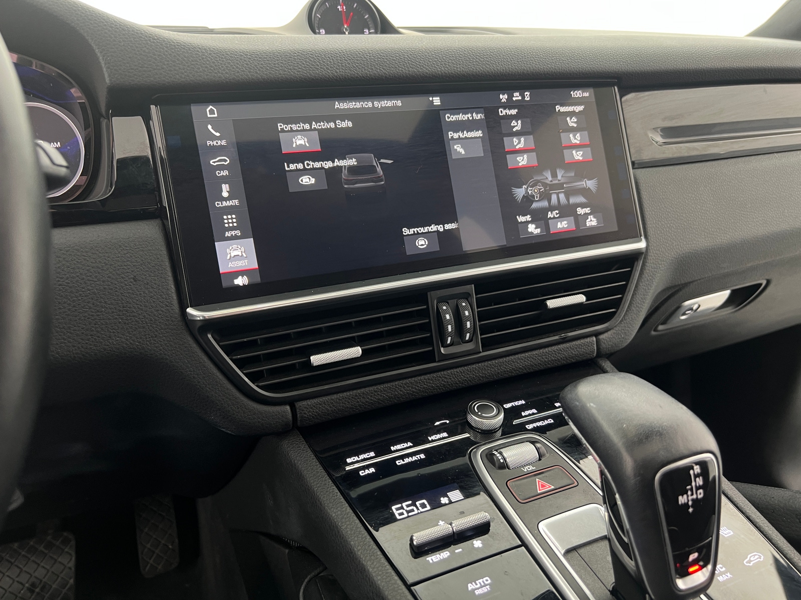 Thumbnail: 2019 Porsche Cayenne - 3