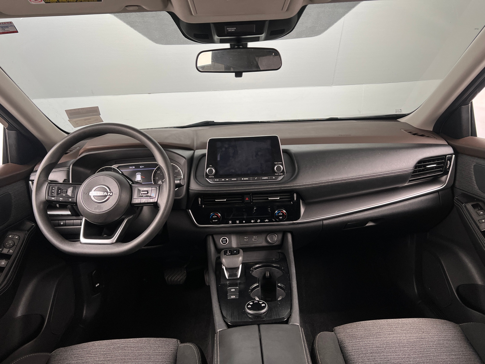 Thumbnail: 2022 Nissan Rogue - 3