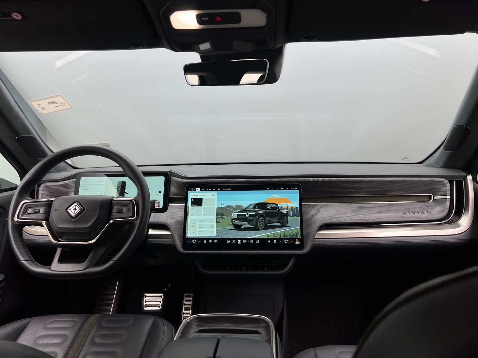 Thumbnail: 2022 Rivian R1T - 2