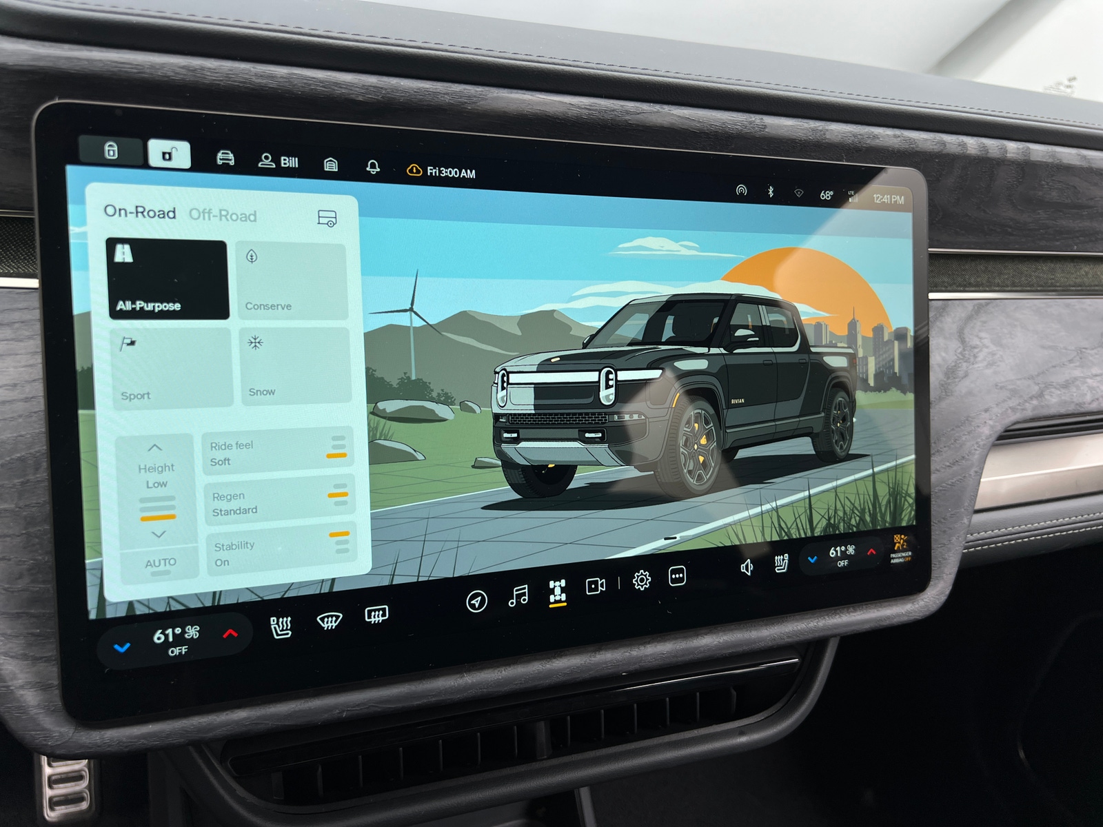 Thumbnail: 2022 Rivian R1T - 3