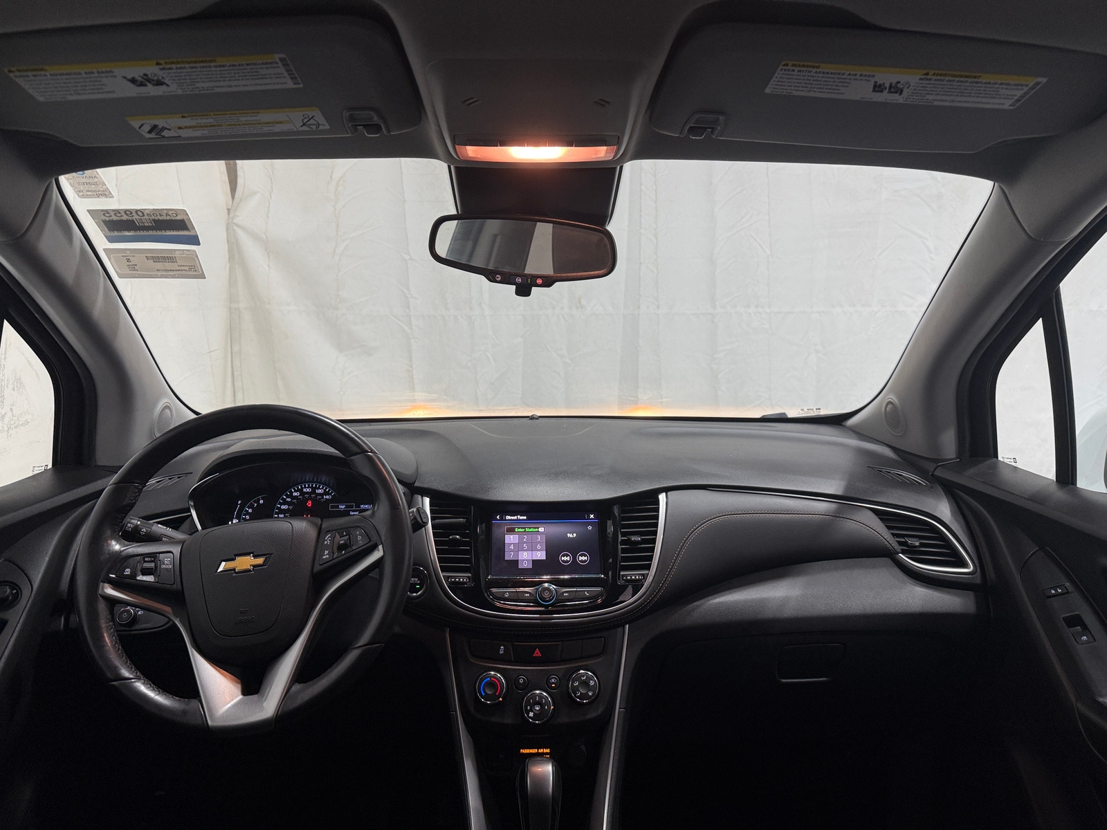 Thumbnail: 2022 Chevrolet Trax - 3