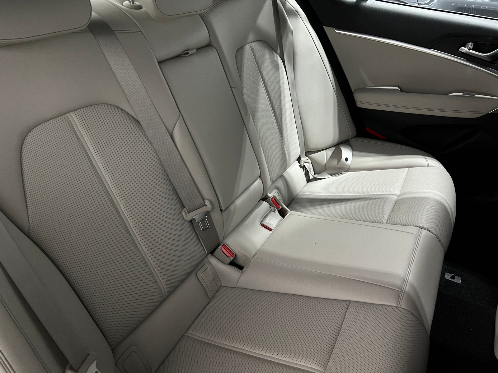 Thumbnail: 2025 Genesis G70 - 5