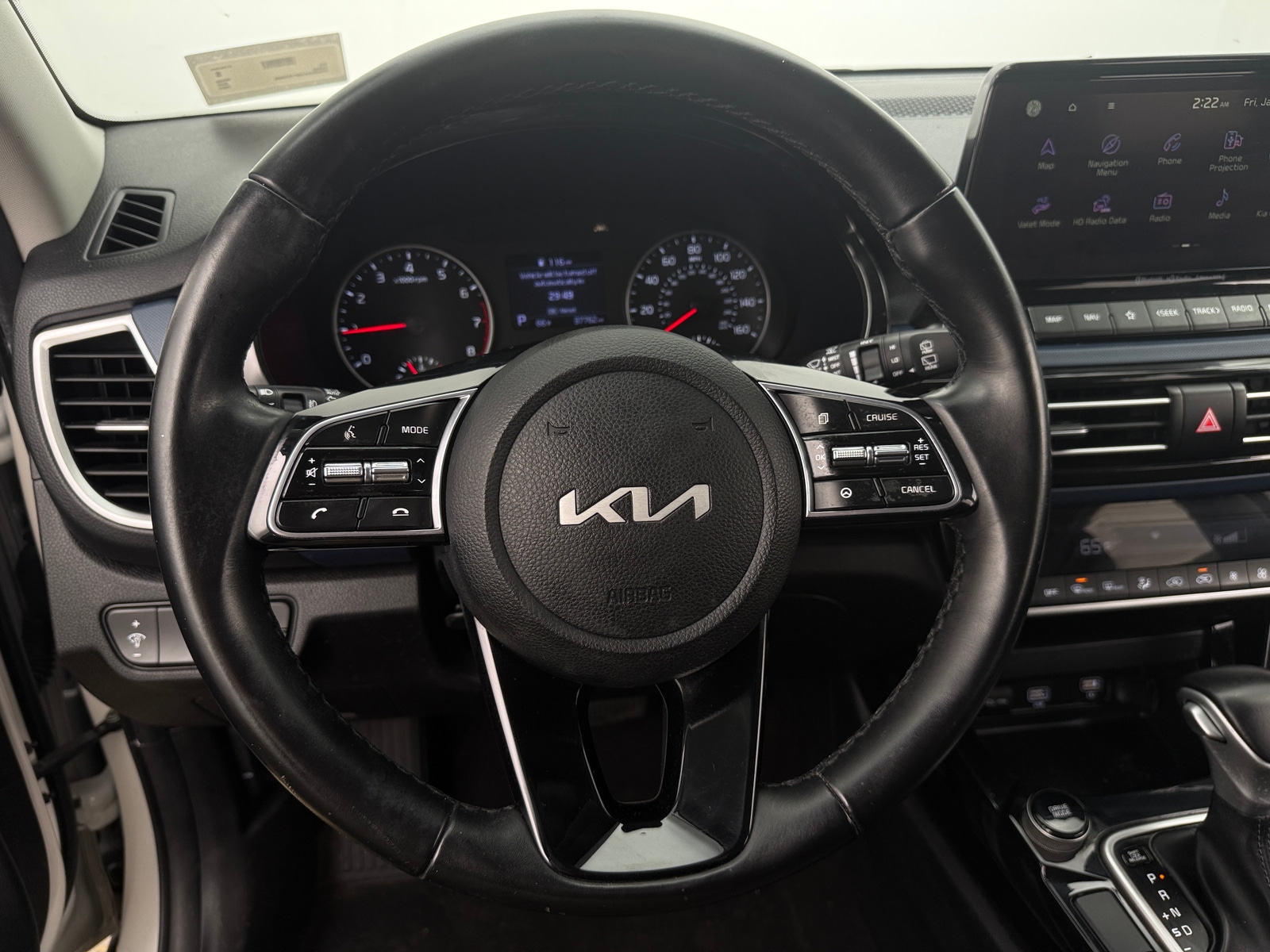 Thumbnail: 2023 Kia Seltos - 5