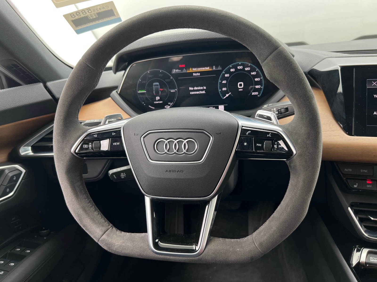 Thumbnail: 2022 Audi e-tron GT - 4