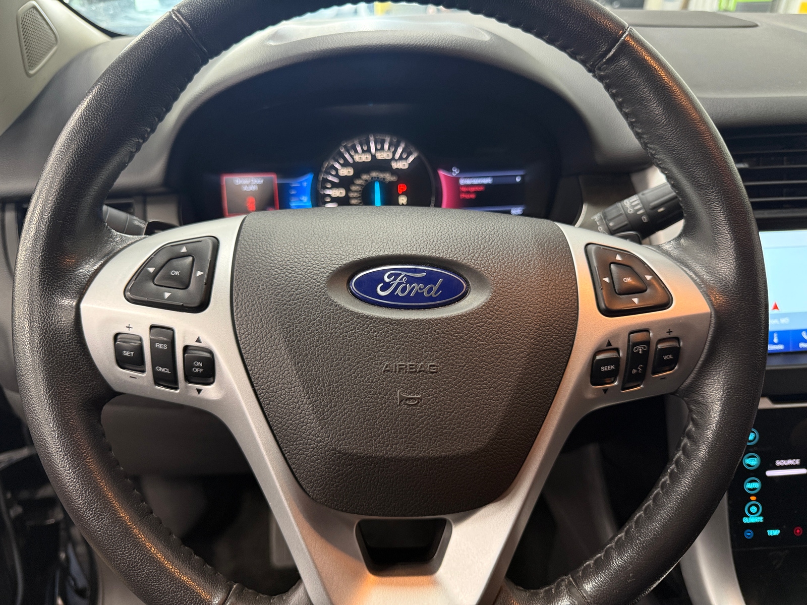 Thumbnail: 2014 Ford Edge - 4