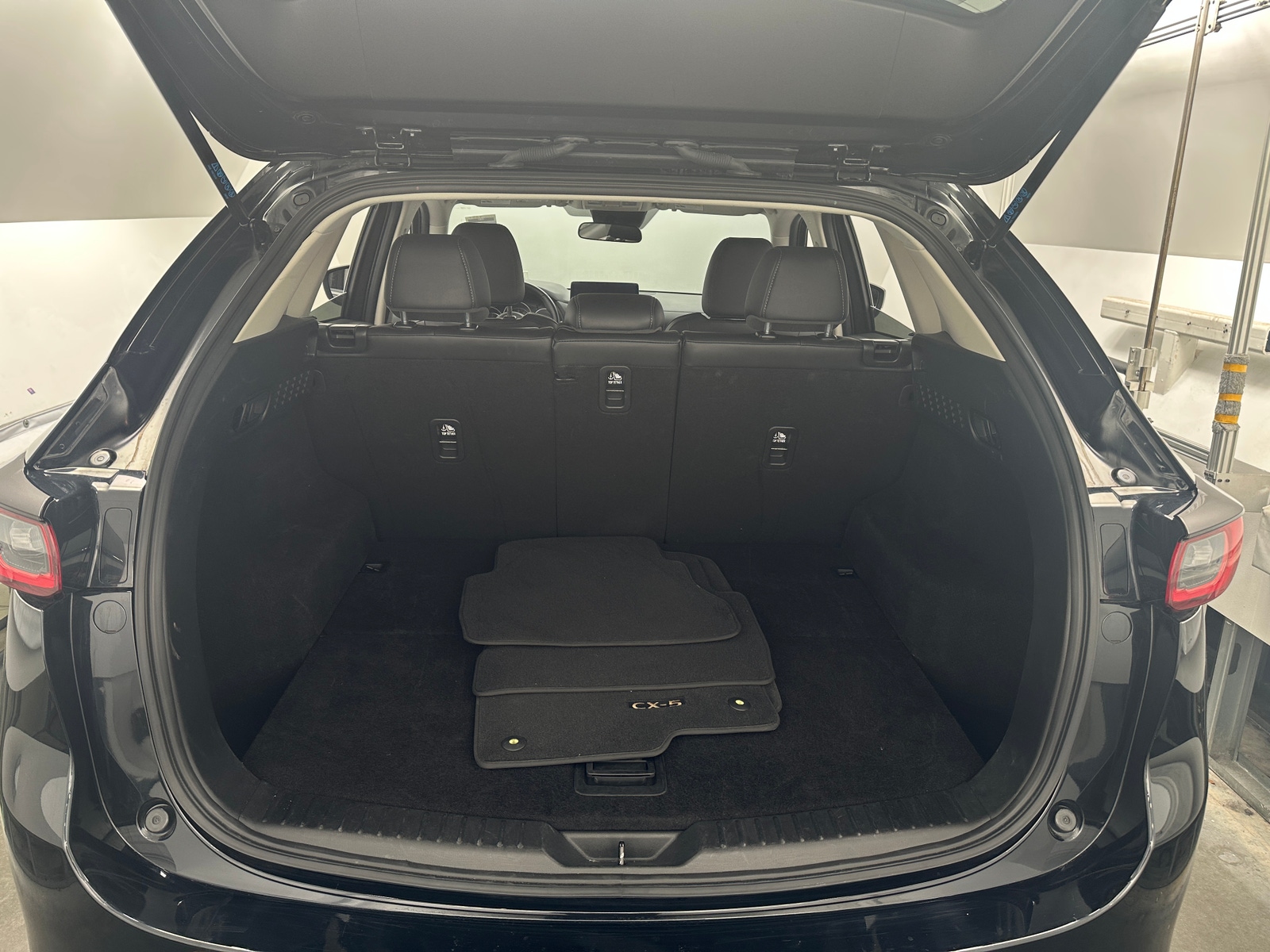 Thumbnail: 2025 Mazda CX-5 - 6