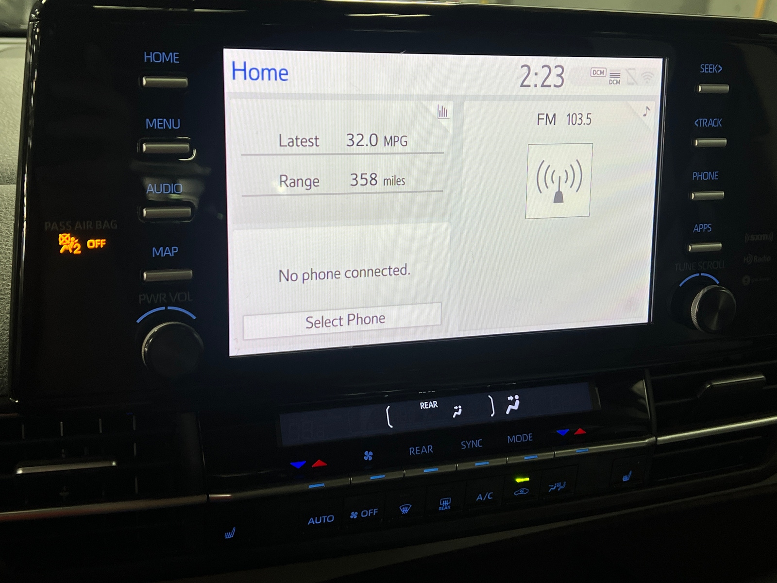 Thumbnail: 2022 Toyota Sienna - 3