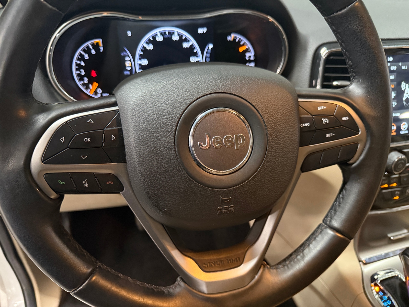 Thumbnail: 2022 Jeep Grand Cherokee - 5