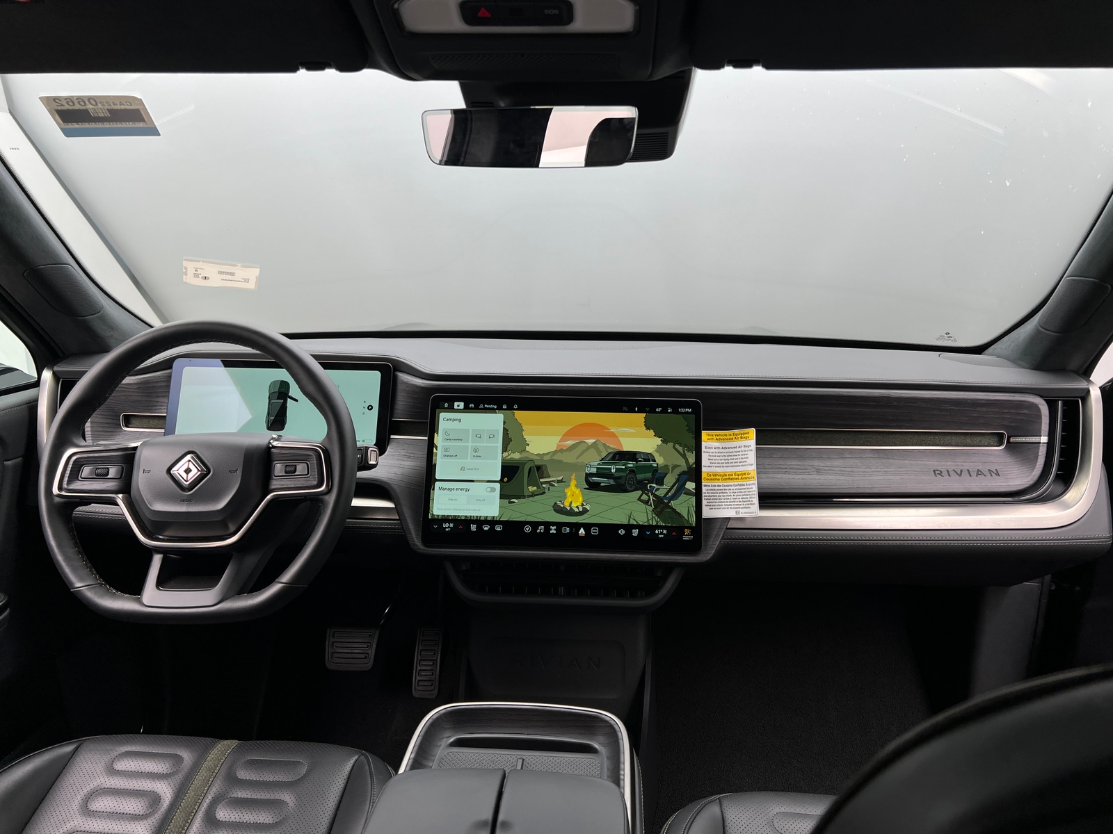 Thumbnail: 2025 Rivian R1S - 2