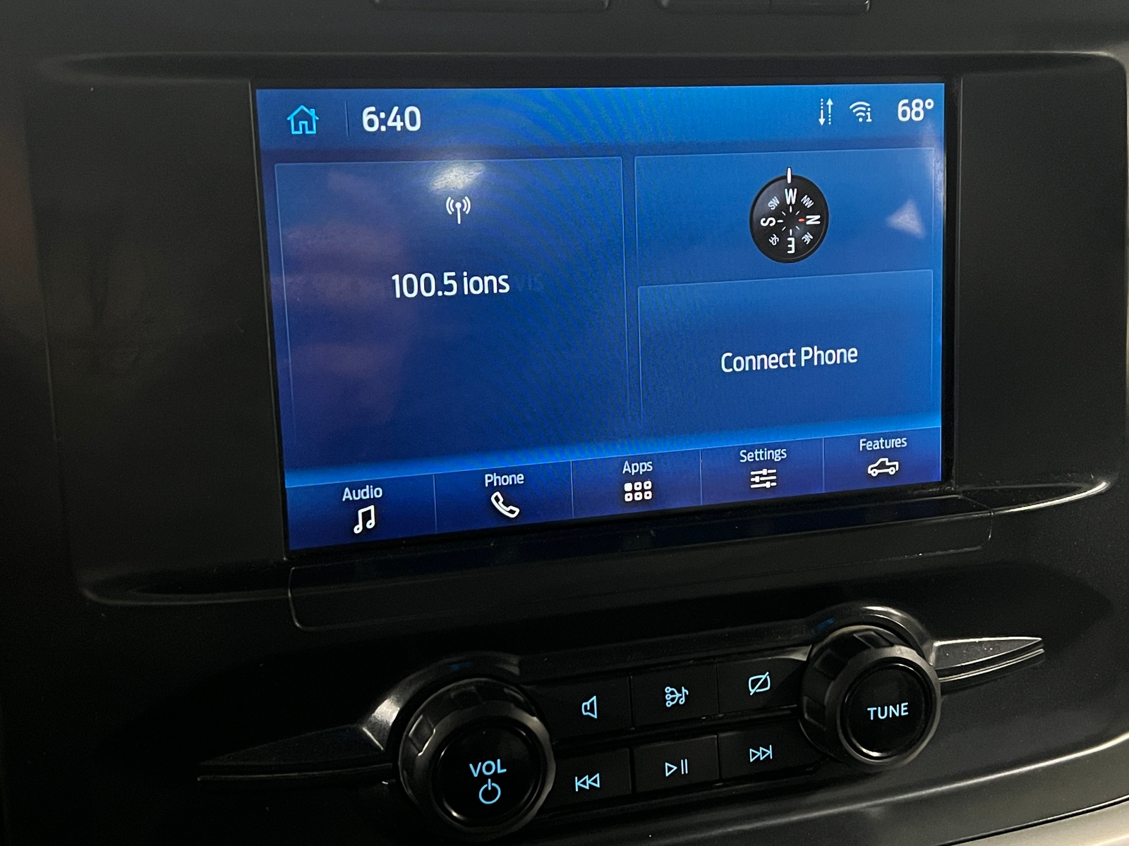 Thumbnail: 2022 Ford Econoline - 4