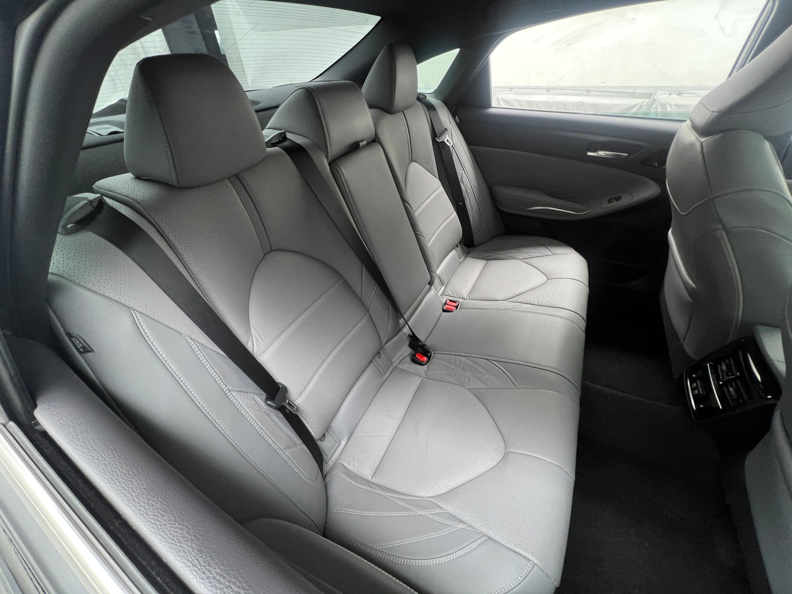 Thumbnail: 2020 Toyota Avalon - 5