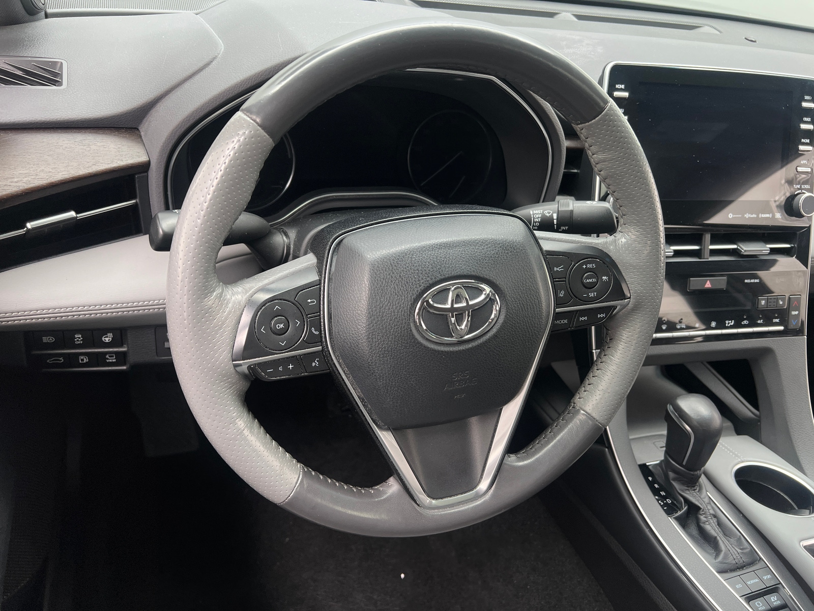 Thumbnail: 2020 Toyota Avalon - 4