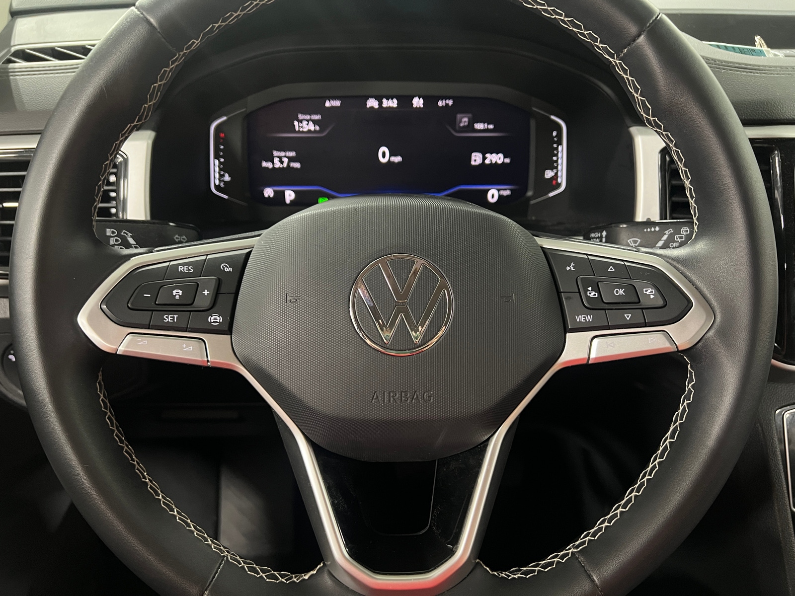 Thumbnail: 2023 Volkswagen Atlas - 4