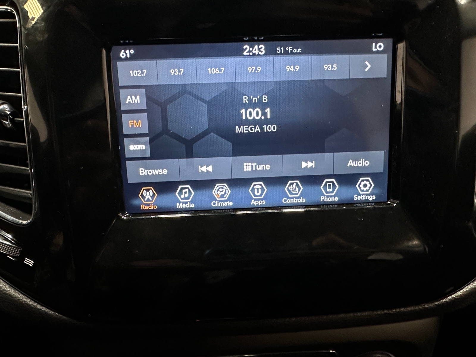 Thumbnail: 2021 Jeep Compass - 4