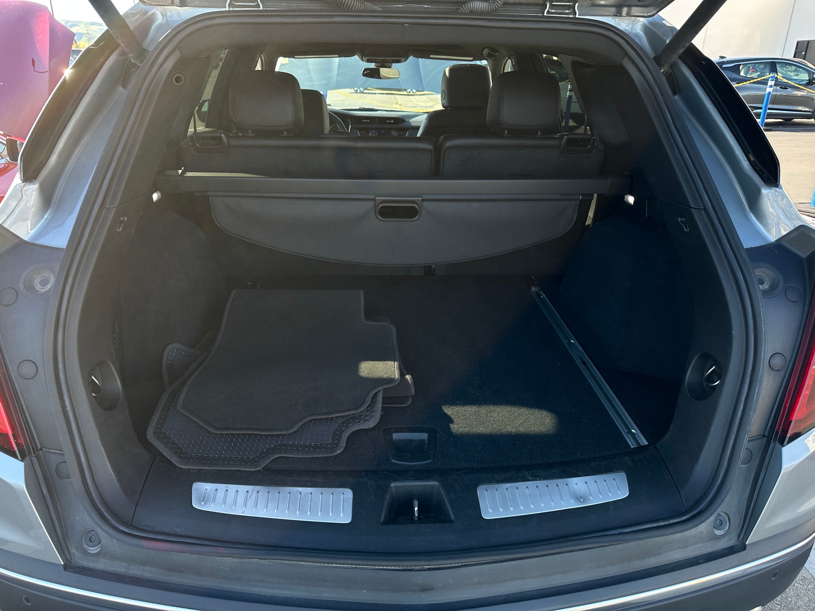 Thumbnail: 2024 Cadillac XT5 - 6