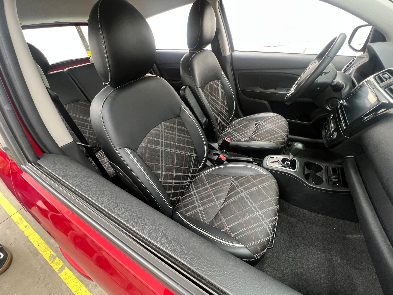 Thumbnail: 2021 Mitsubishi Mirage - 2