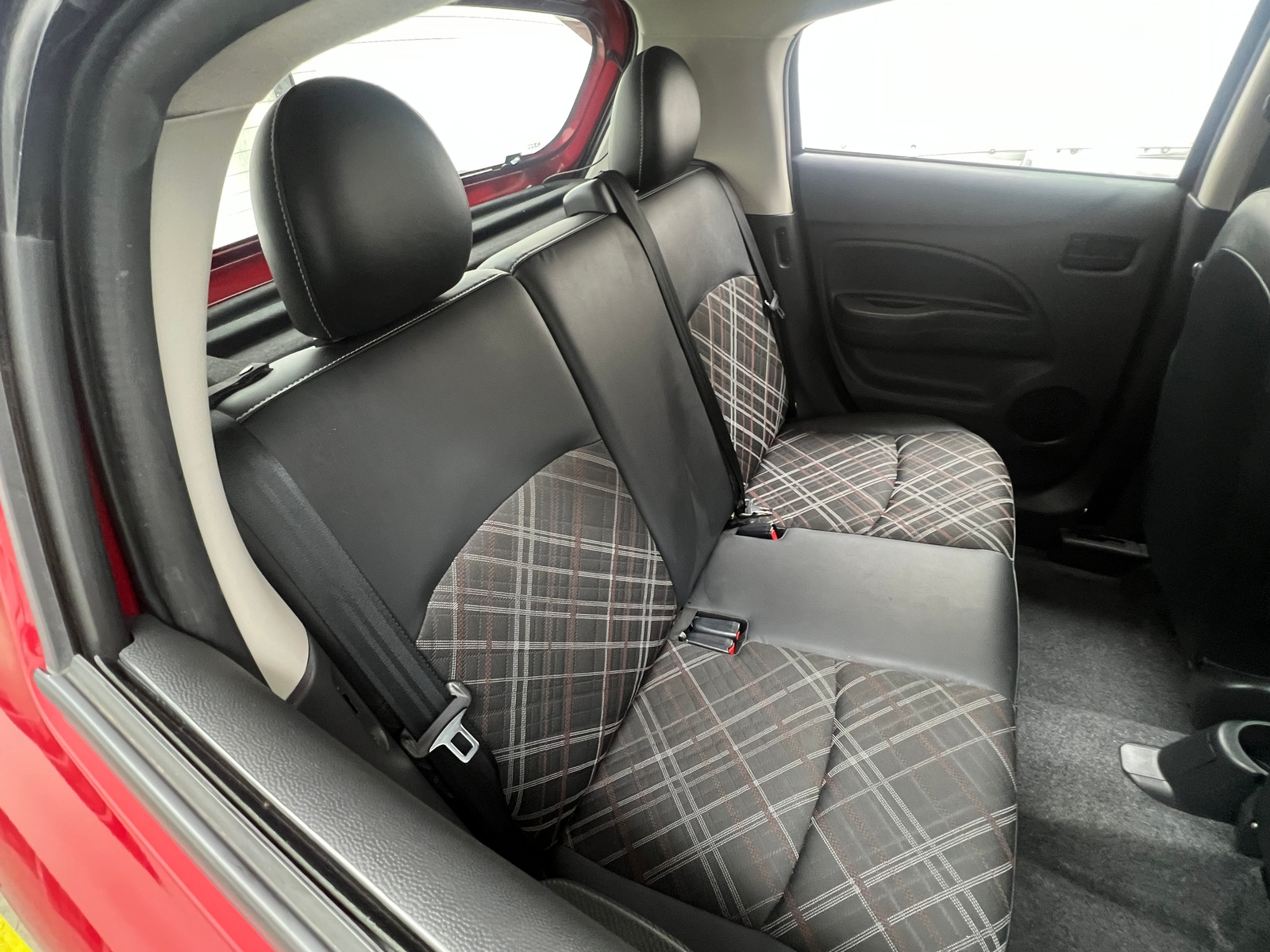 Thumbnail: 2021 Mitsubishi Mirage - 6