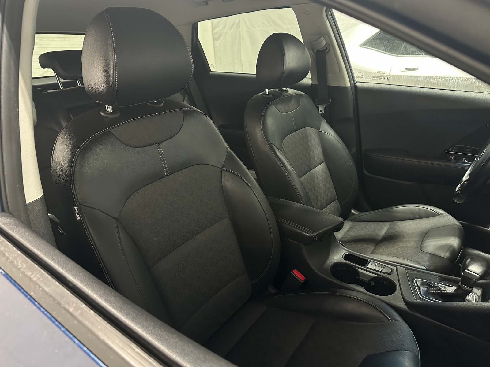 Thumbnail: 2017 Kia Niro - 2