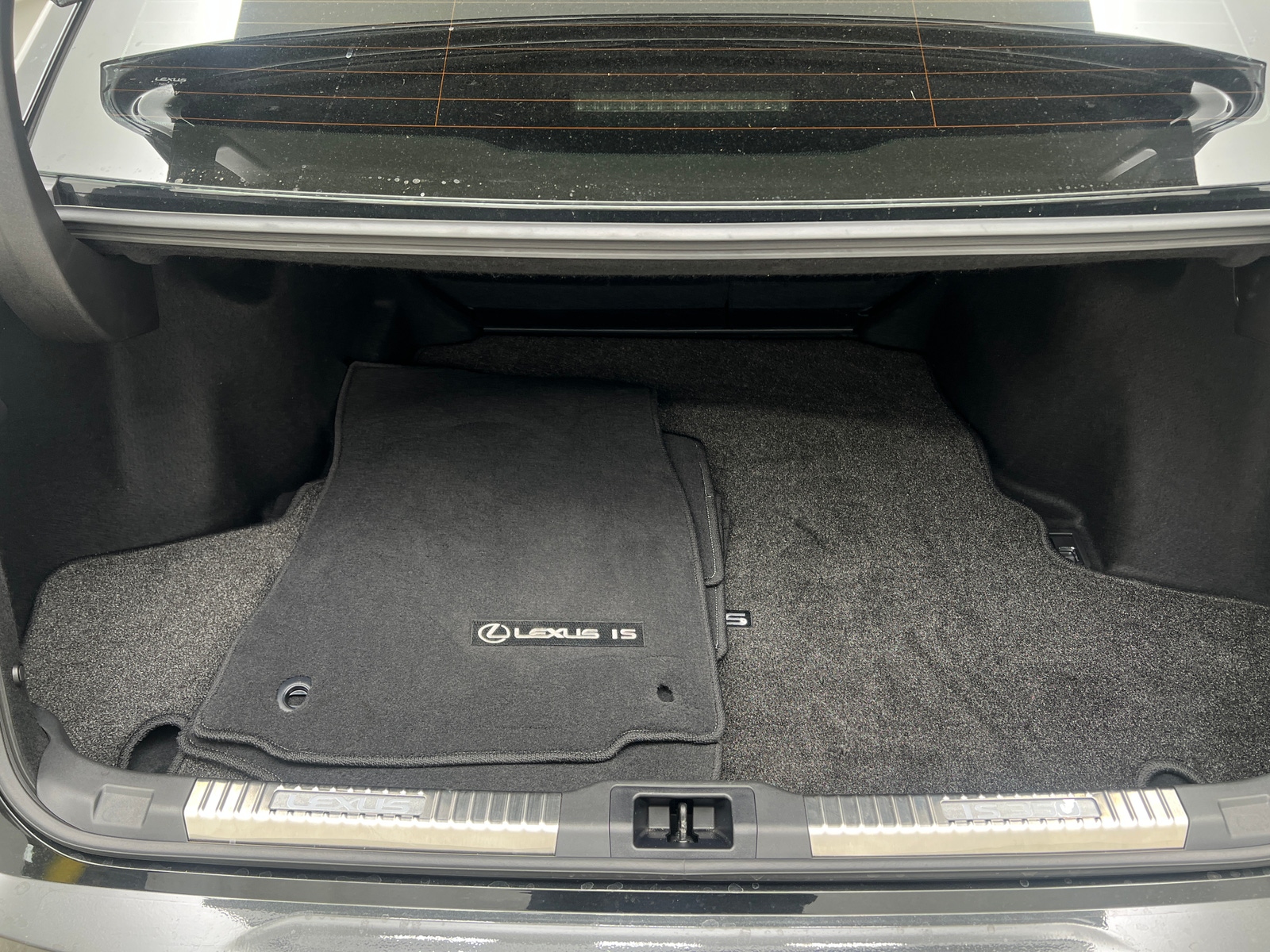 Thumbnail: 2024 Lexus IS - 6