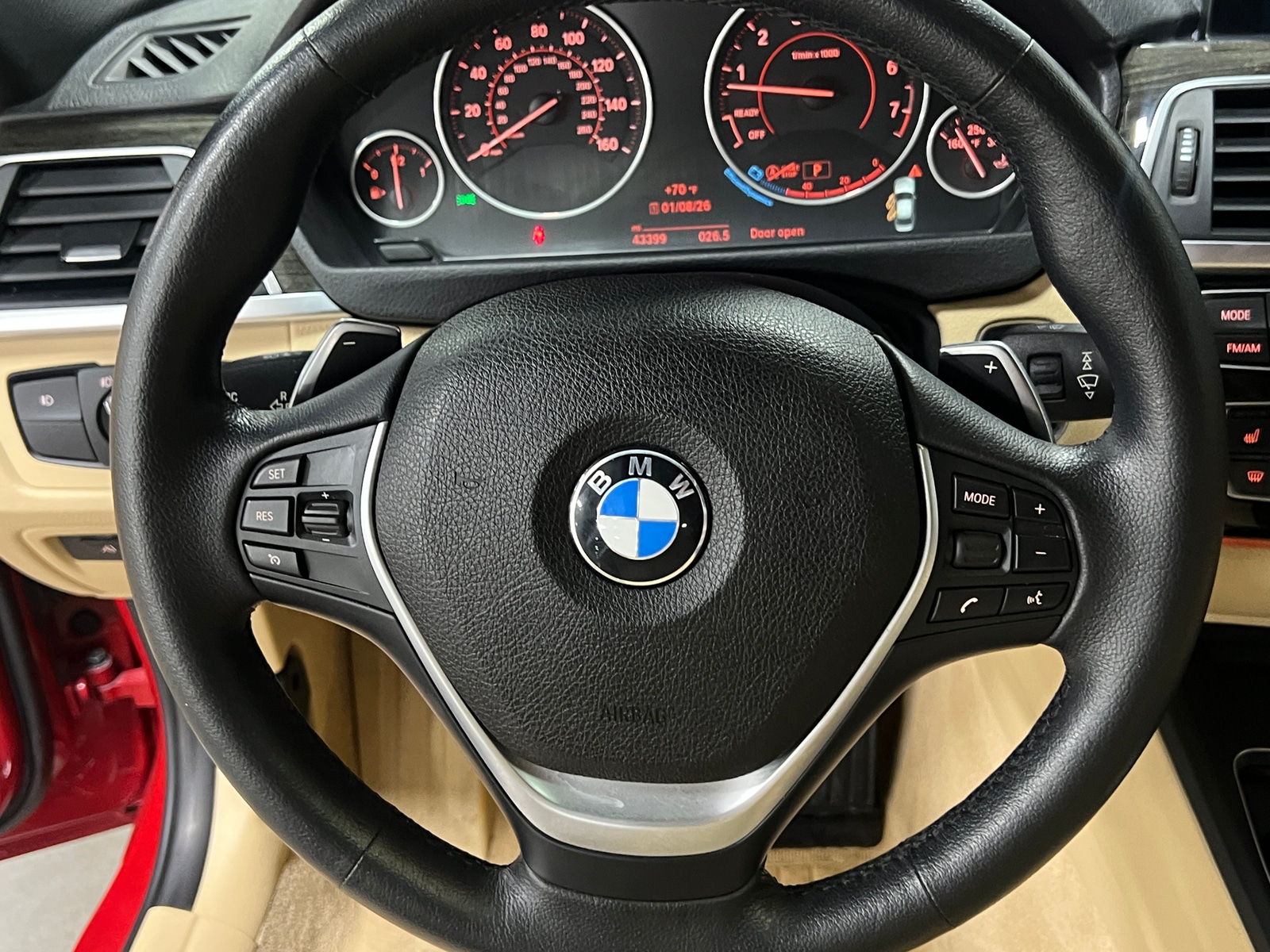 Thumbnail: 2016 BMW 3 Series - 4