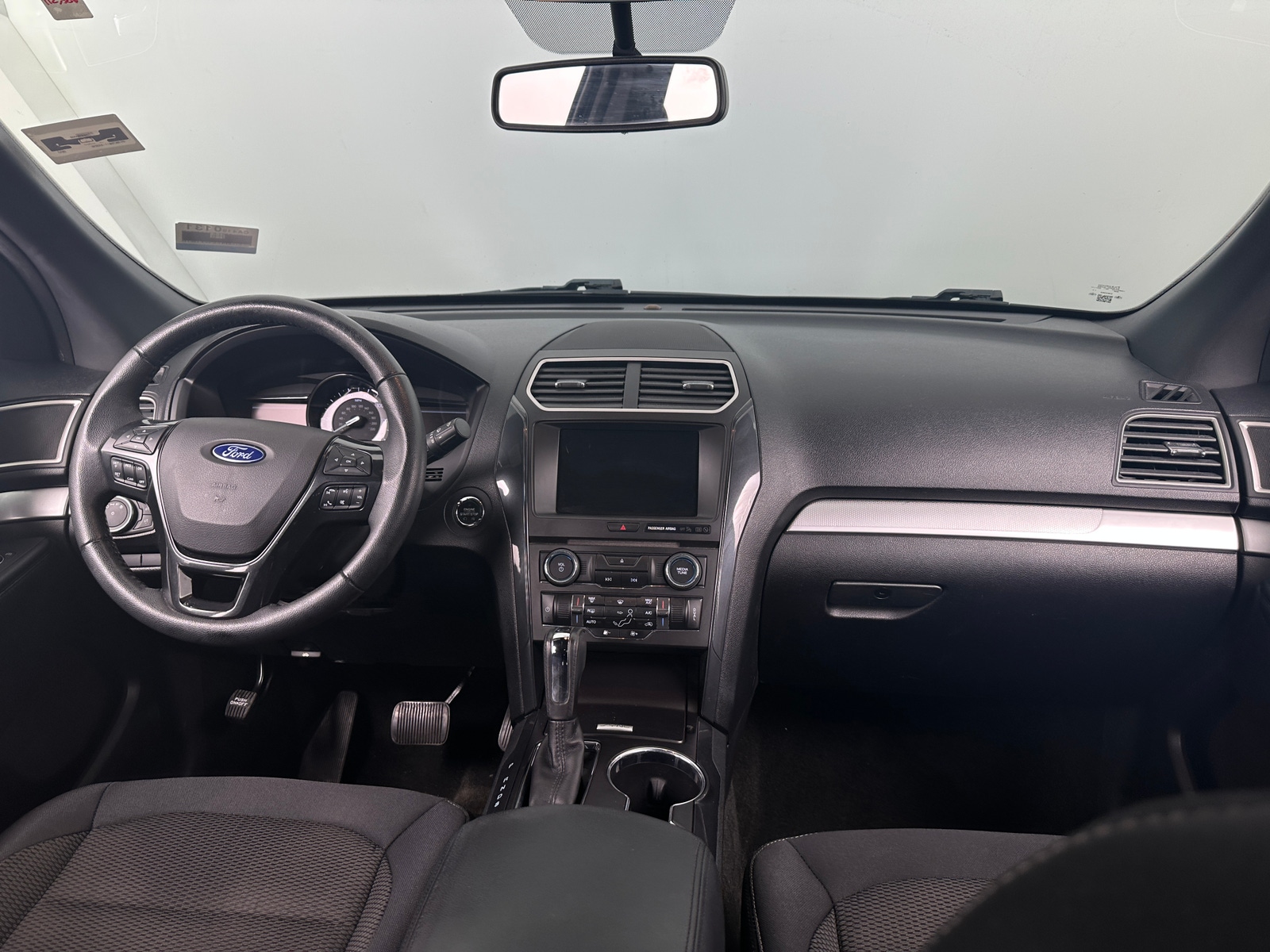 Thumbnail: 2017 Ford Explorer - 3