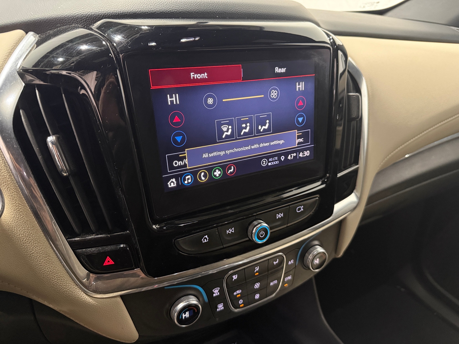 Thumbnail: 2022 Chevrolet Traverse - 4