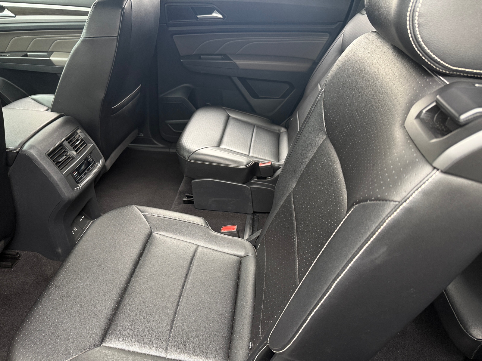 Thumbnail: 2022 Volkswagen Atlas - 5