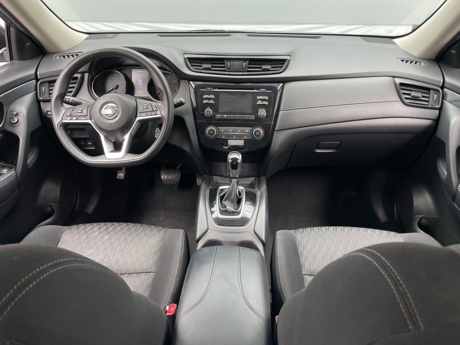 Thumbnail: 2017 Nissan Rogue - 3