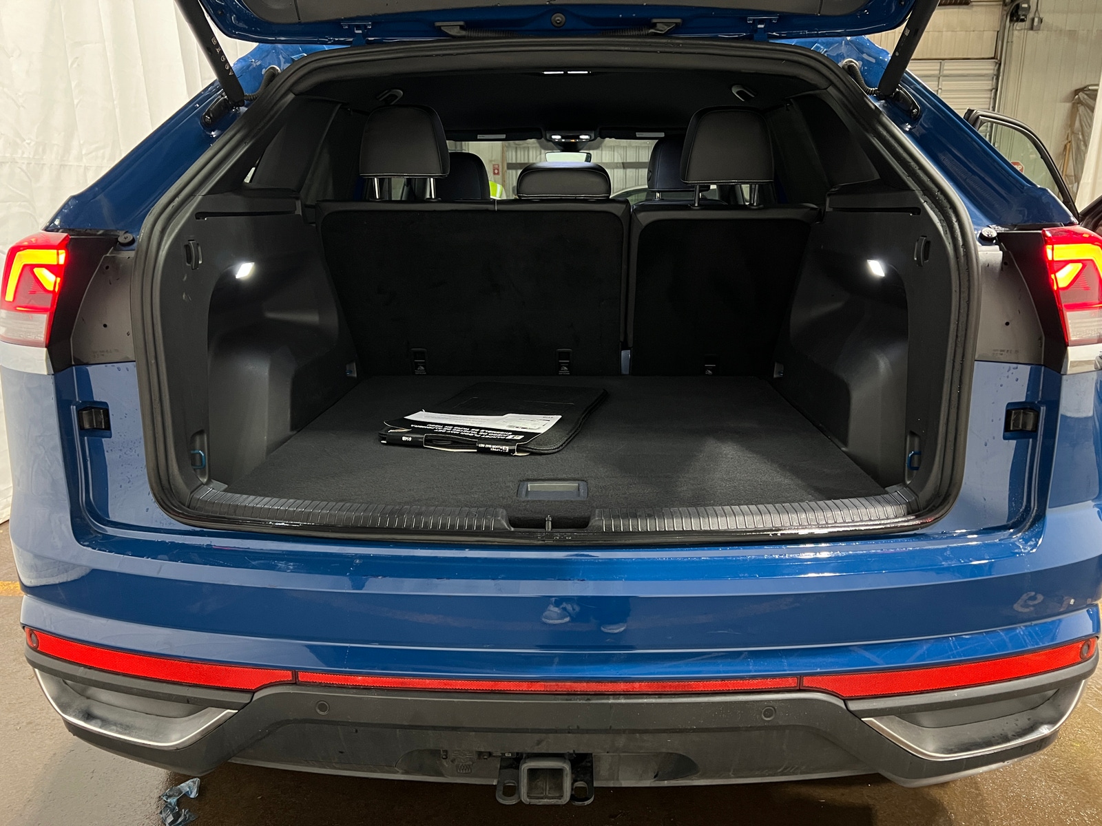 Thumbnail: 2025 Volkswagen Atlas - 6