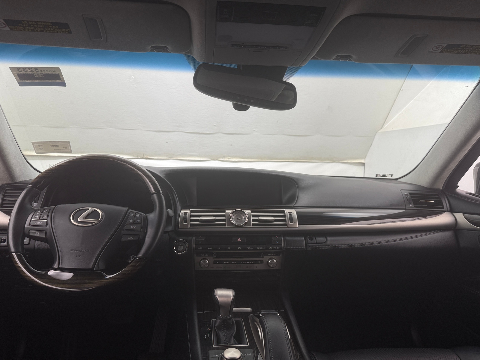 Thumbnail: 2016 Lexus LS - 2