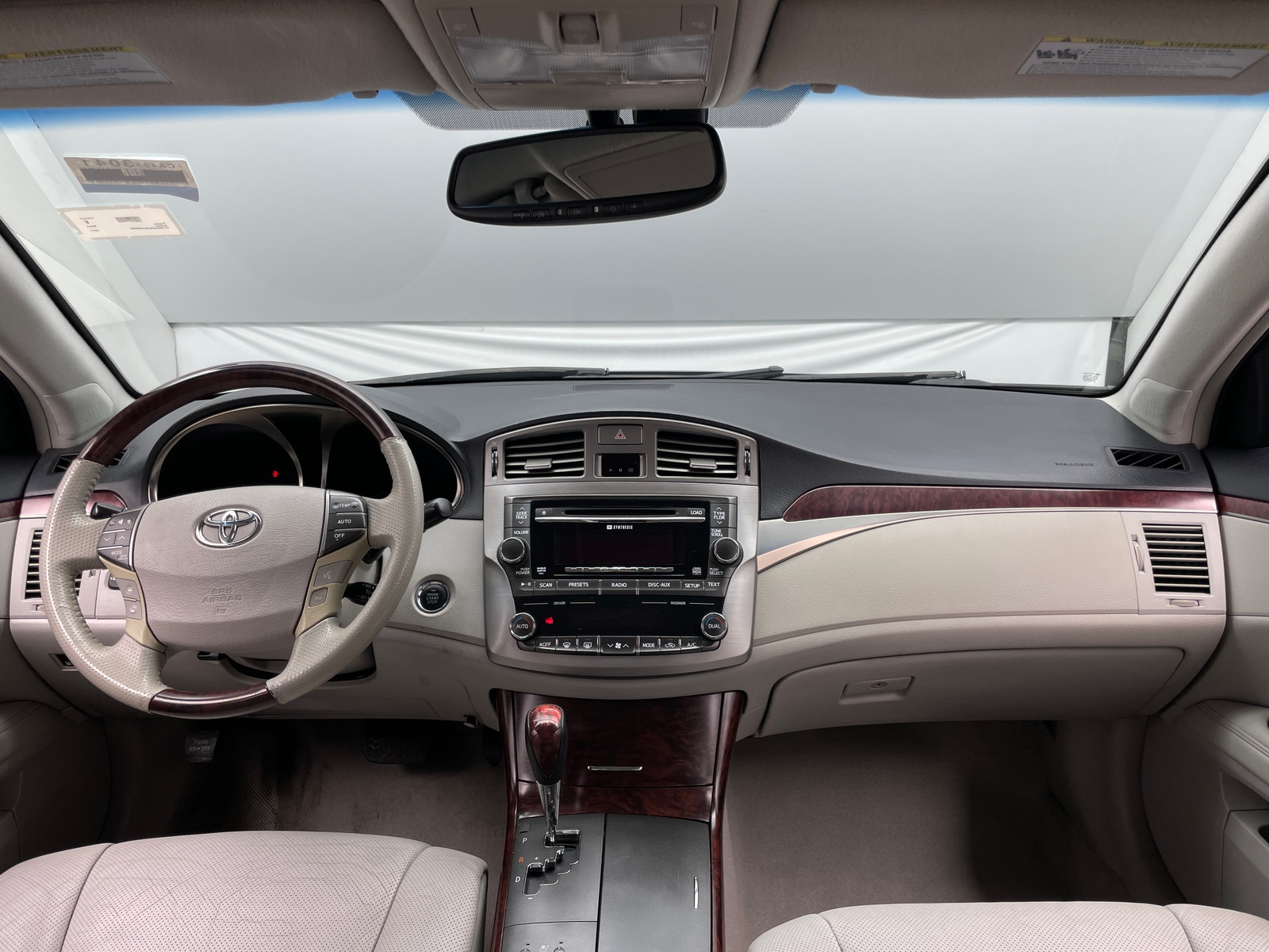 Thumbnail: 2011 Toyota Avalon - 2