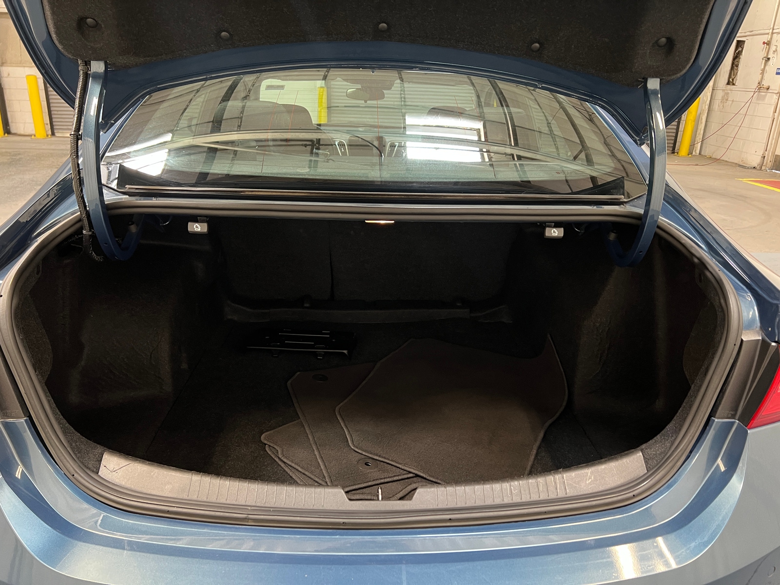 Thumbnail: 2024 Chevrolet Malibu - 7