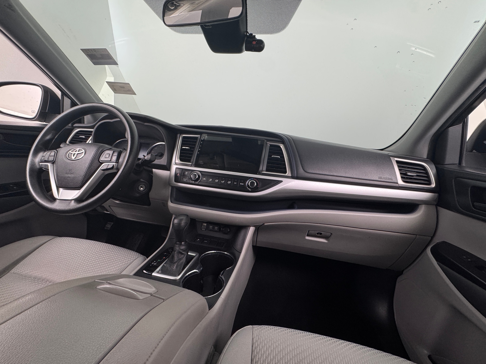 Thumbnail: 2019 Toyota Highlander - 3