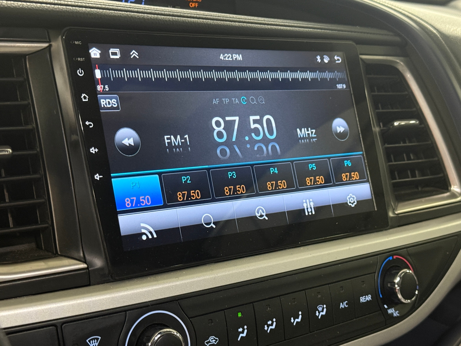 Thumbnail: 2019 Toyota Highlander - 4