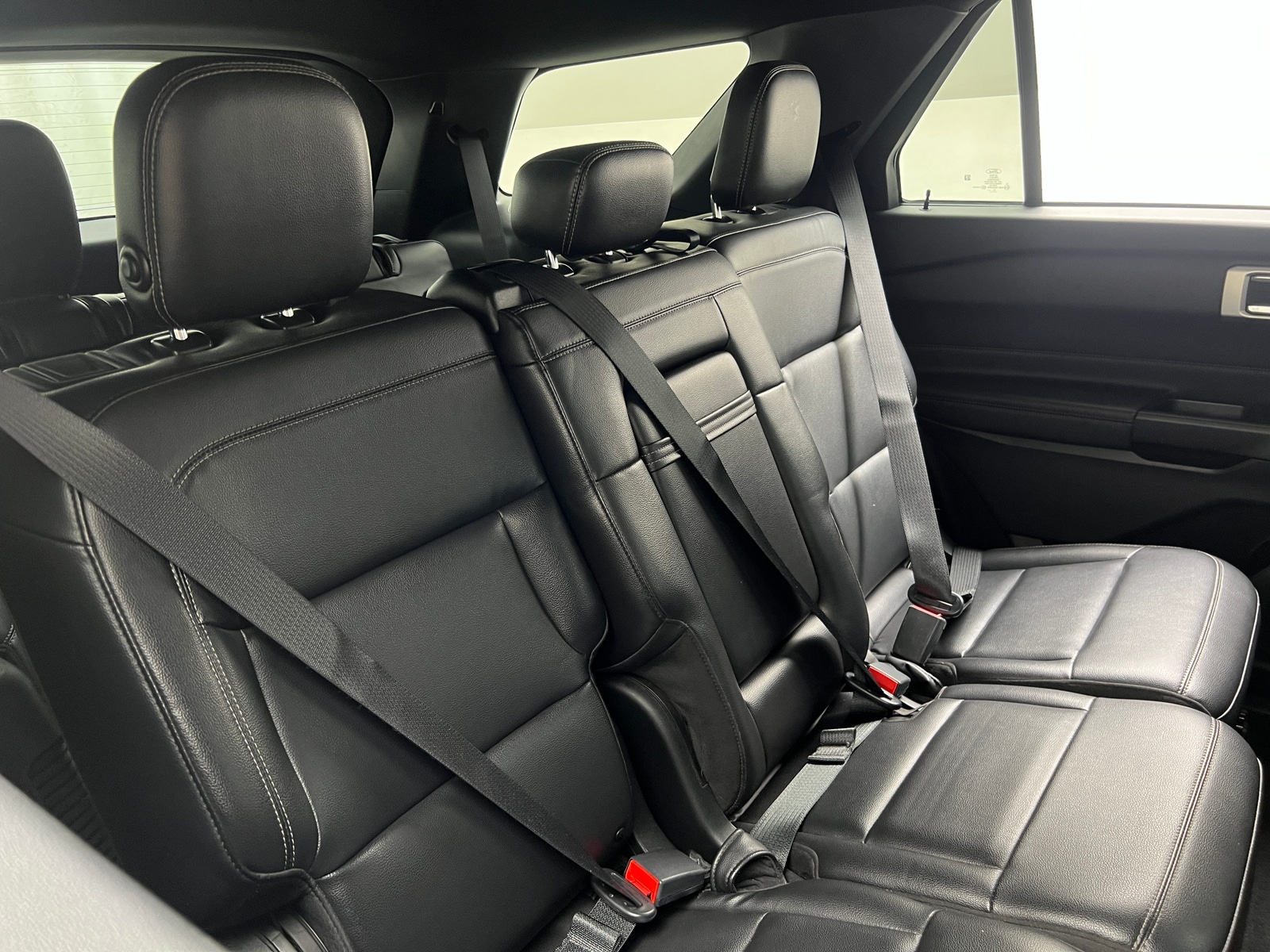 Thumbnail: 2020 Ford Explorer - 5