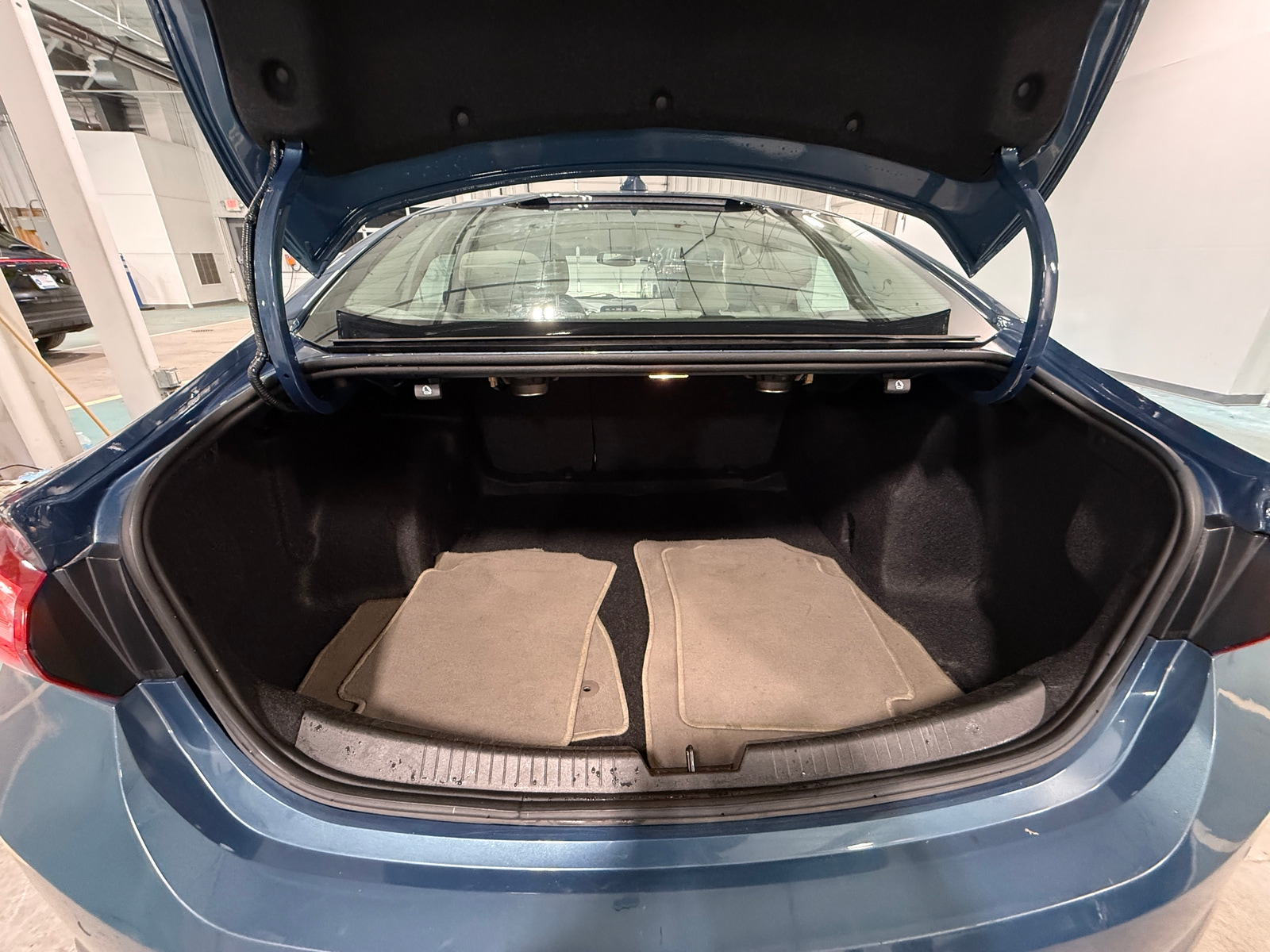 Thumbnail: 2024 Chevrolet Malibu - 6