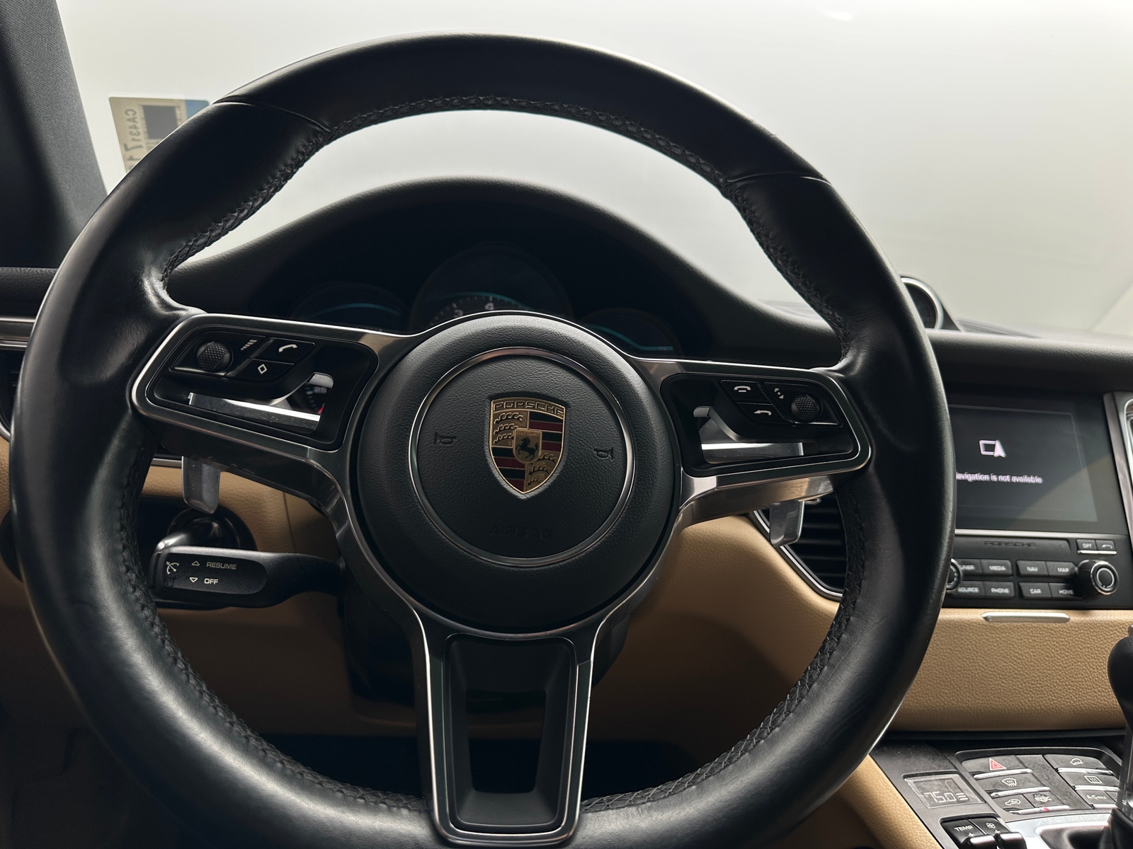 Thumbnail: 2017 Porsche Macan - 4