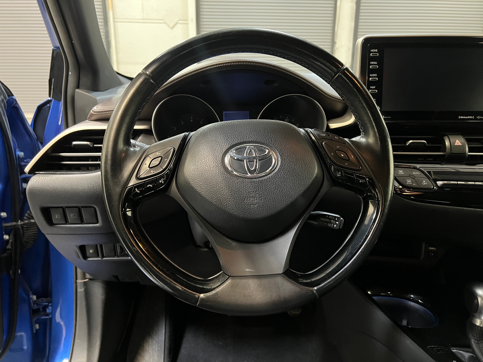 Thumbnail: 2019 Toyota C-HR - 4