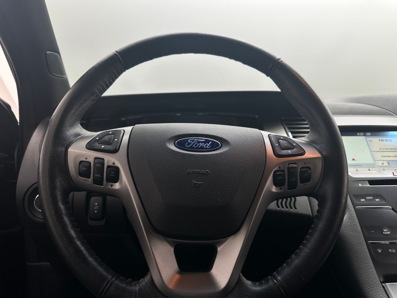 Thumbnail: 2018 Ford Taurus - 4