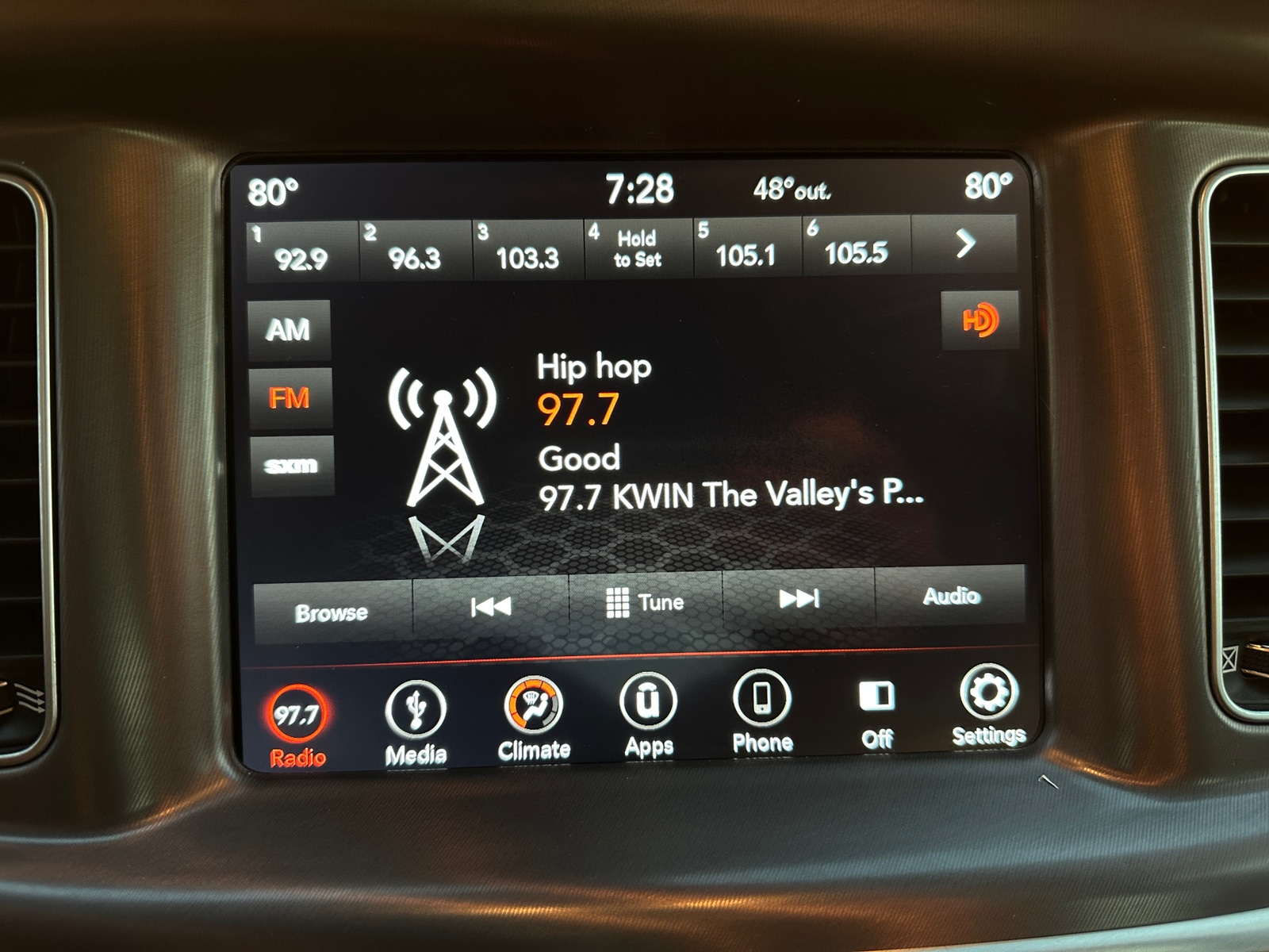 Thumbnail: 2019 Dodge Charger - 4