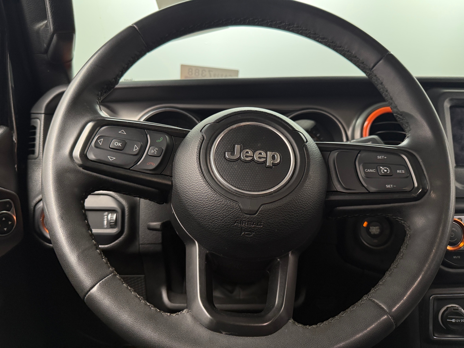 Thumbnail: 2023 Jeep Gladiator - 5