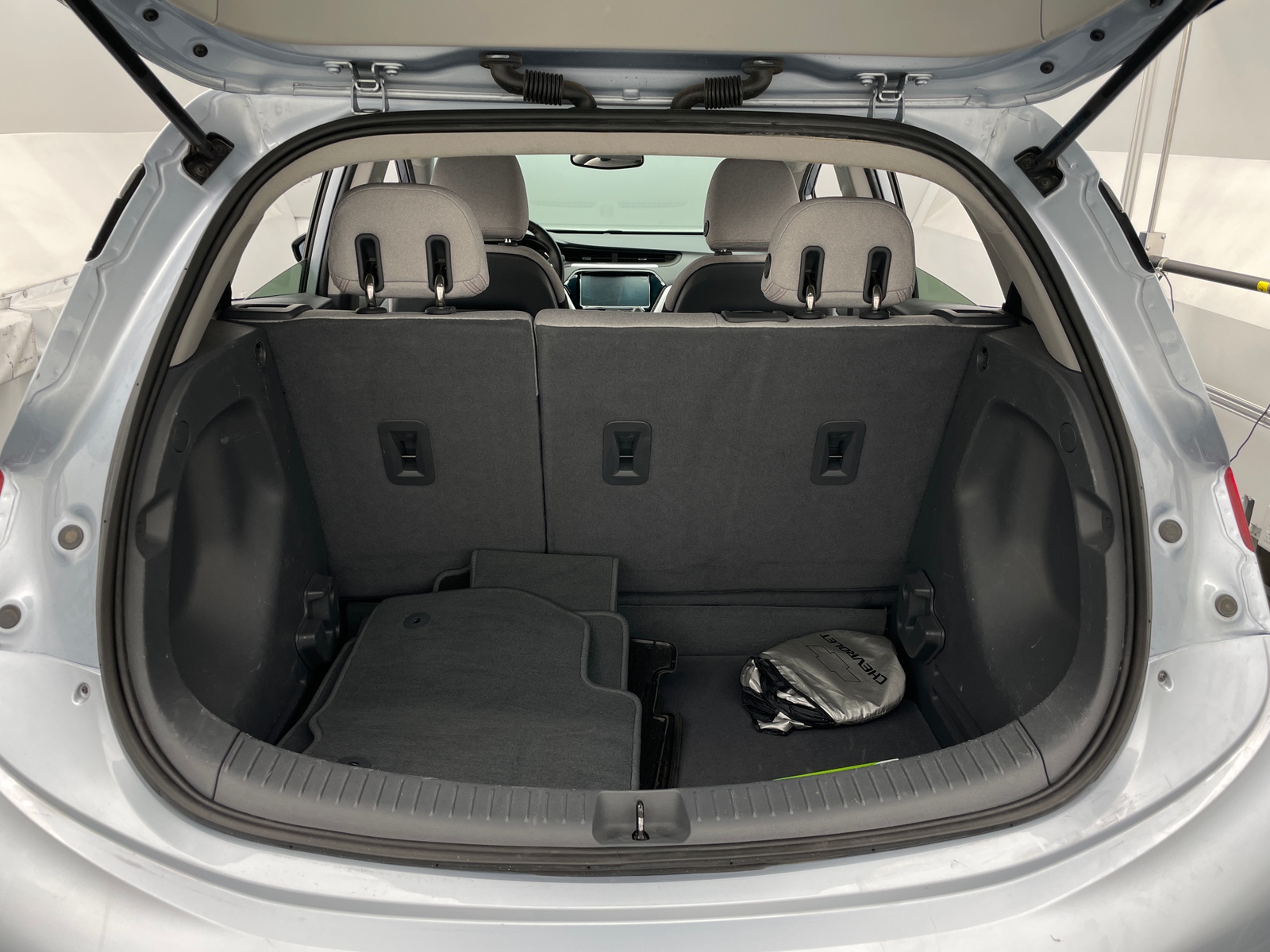 Thumbnail: 2017 Chevrolet Bolt EV - 7