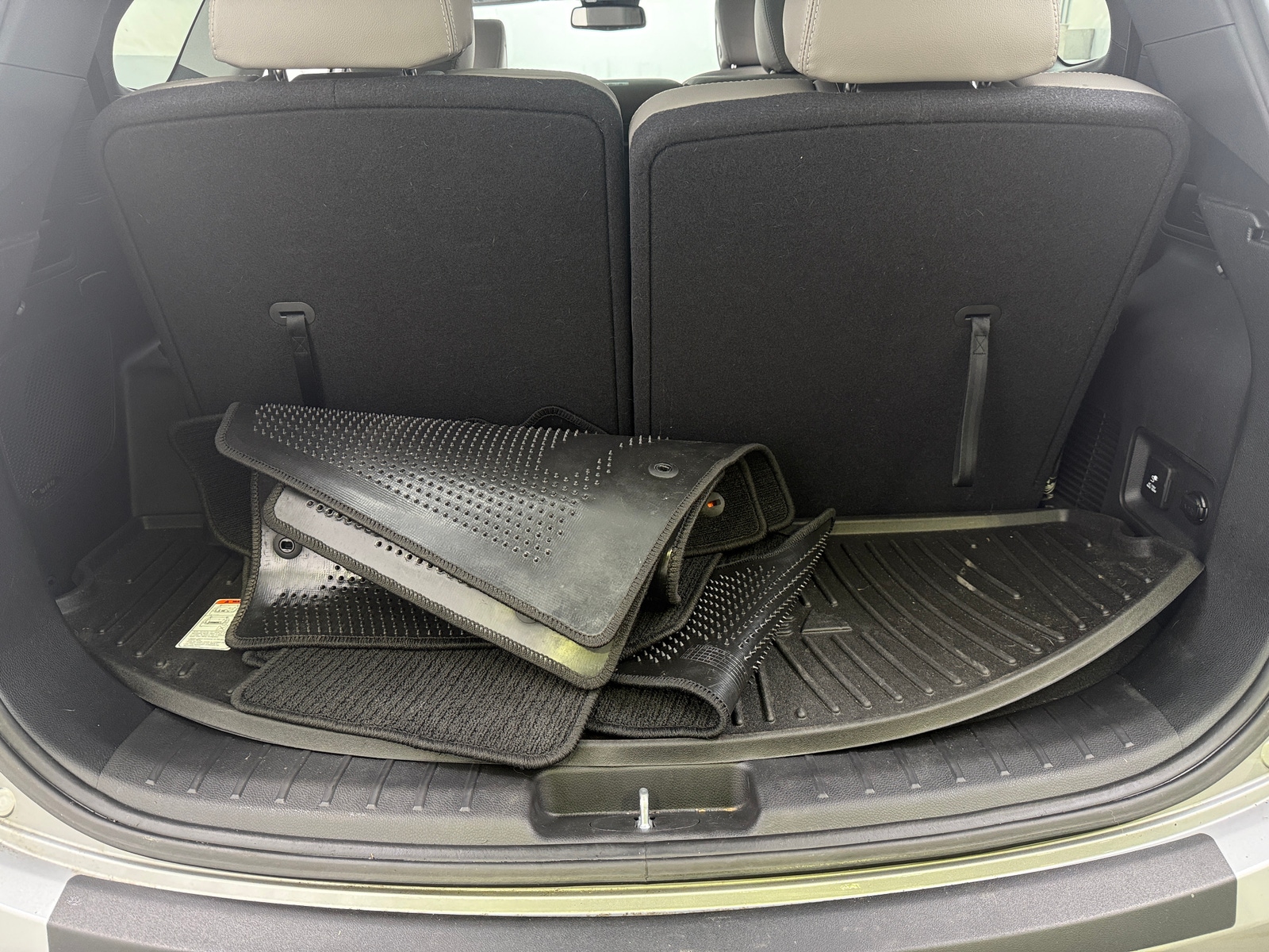 Thumbnail: 2018 Hyundai Santa Fe - 6