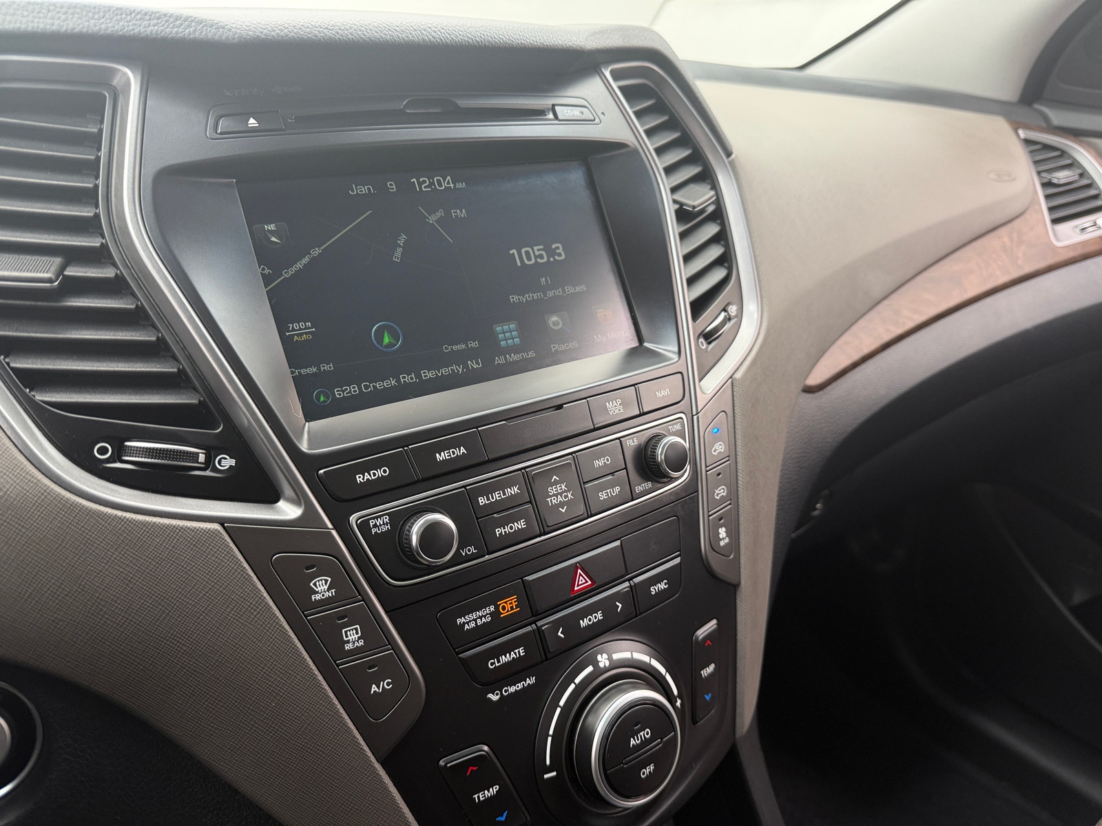 Thumbnail: 2018 Hyundai Santa Fe - 3