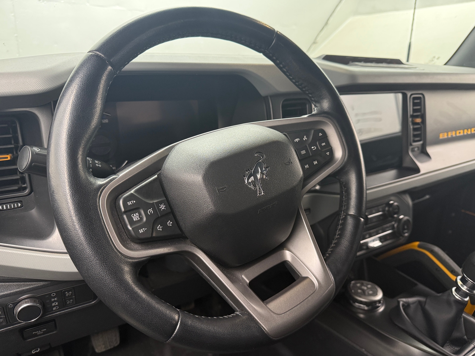 Thumbnail: 2022 Ford Bronco - 5