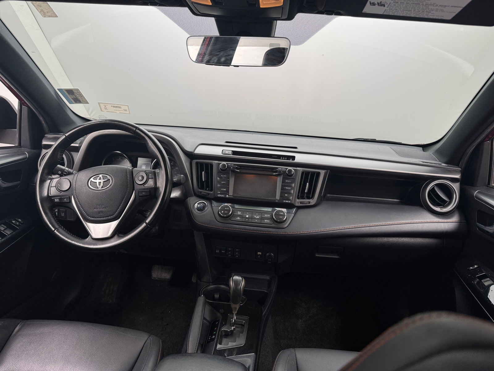 Thumbnail: 2018 Toyota RAV4 - 2